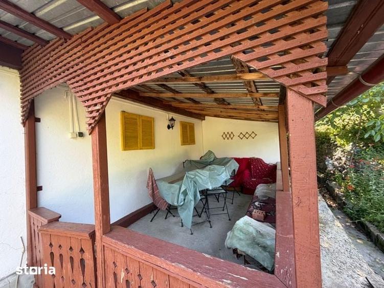 Casă cu 3 camere cu Teren 70 Mp în Murgești