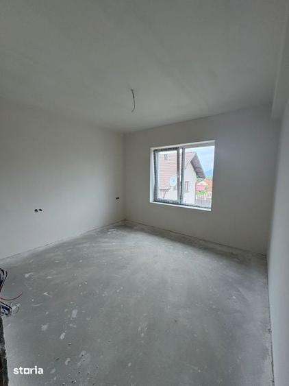 Casă cu 4 camere cu Teren 350 Mp în Ferneziu