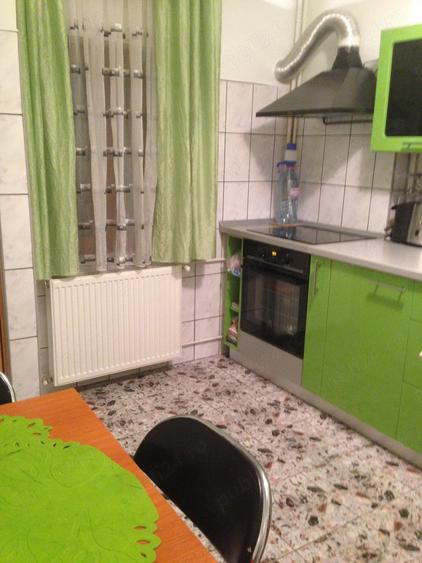 Apartament cu 3 camere decomandat în Gheorghe Doja