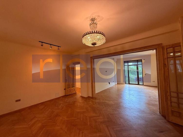 Apartament cu 4 camere în Ultracentral