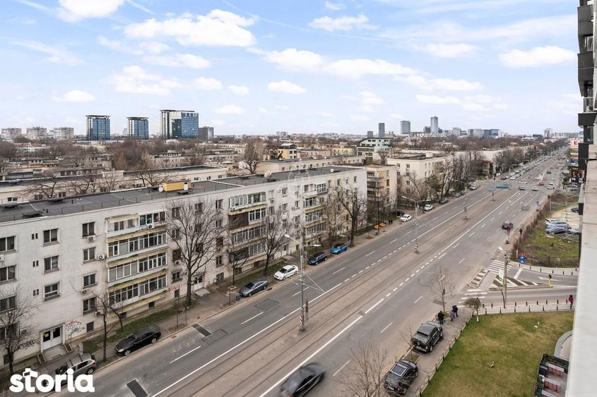 Apartament cu 2 camere semidecomandat, mobilat în Tei