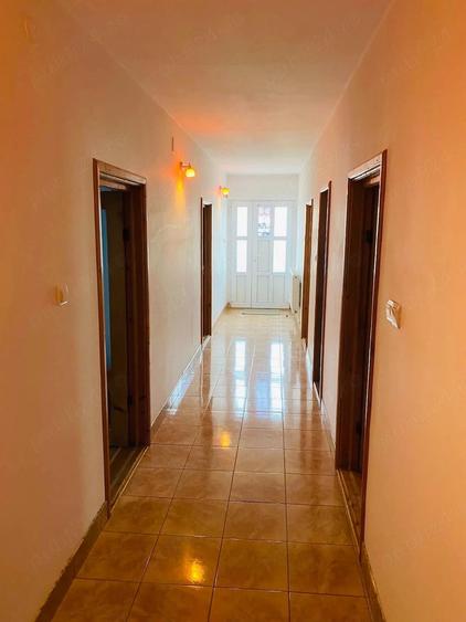 Casă cu 3 camere cu Teren 412 Mp în Central