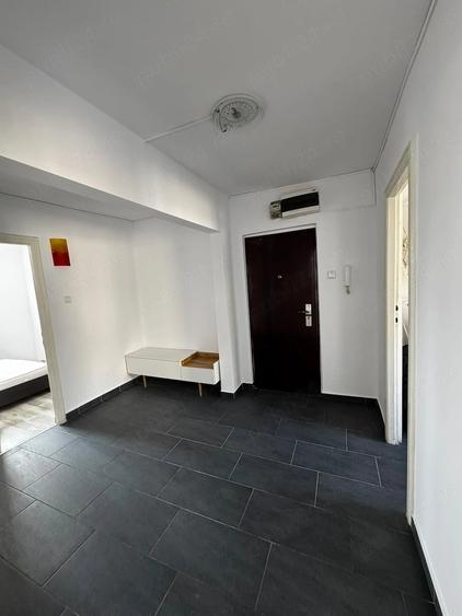 Apartament cu 3 camere decomandat în Ultracentral