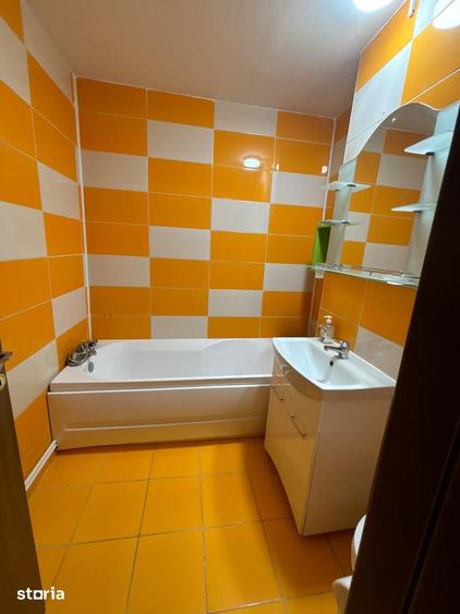 Apartament cu 2 camere semidecomandat în Unirii Sud
