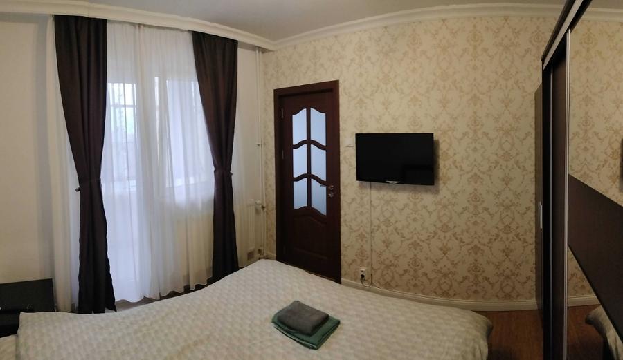 Apartament cu 3 camere semidecomandat în Popoveni