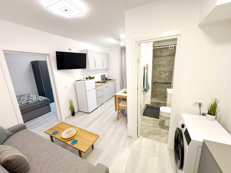 Apartament cu 2 camere decomandat în Eroii Revoluției