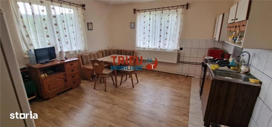 Casă cu 3 camere cu Teren 1338 Mp în Meteș