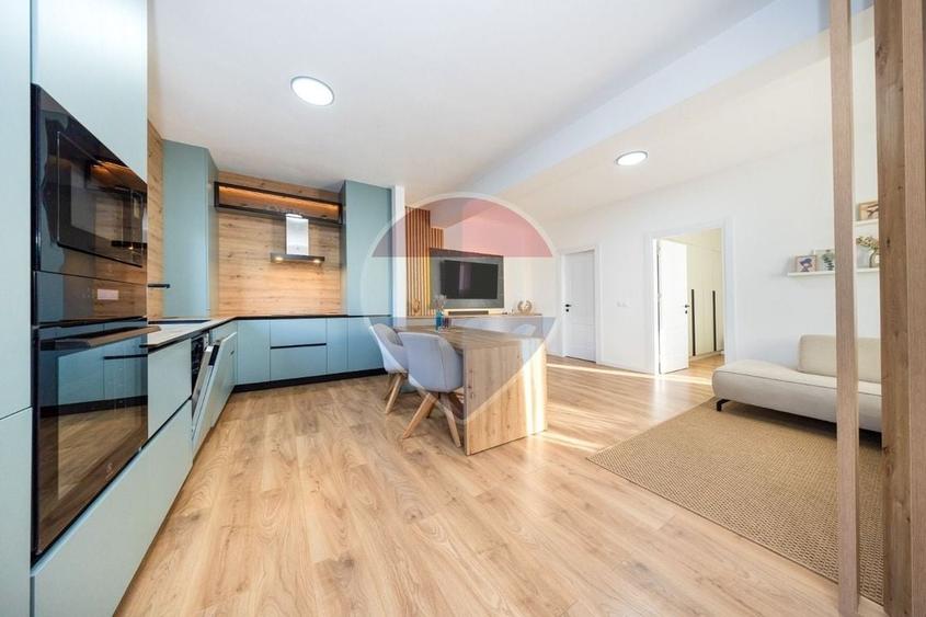 Apartament cu 2 camere, mobilat în Sânpetru