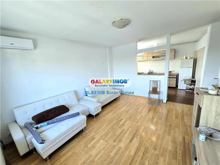 Apartament cu 3 camere decomandat, mobilat în Titan