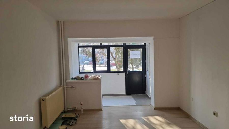 Apartament cu 3 camere decomandat în Gării