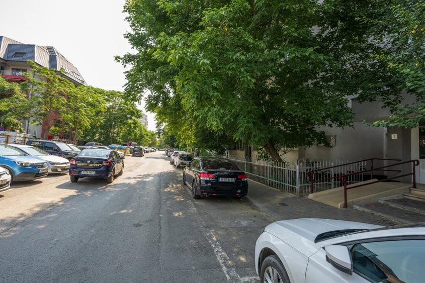 Garsoniera cocheta, gata de mutat, la 500 metrii distanta de statia de metrou. - 8