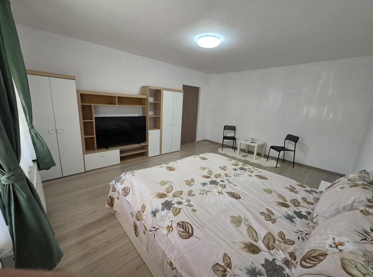 Garsonieră decomandată în Drumul Carului