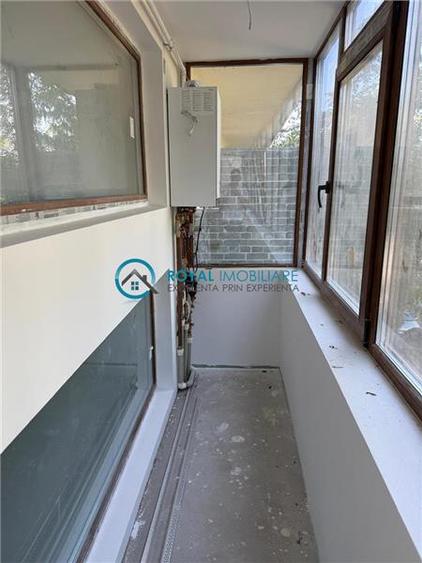Royal Imobiliare - Vanzare apartament 3 camere zona Sud - 9