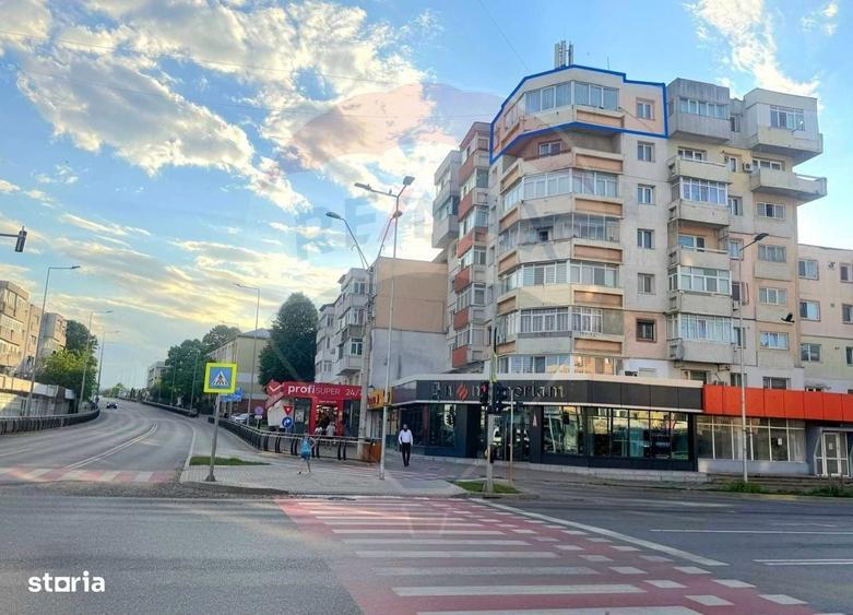 Apartament cu 2 camere semidecomandat în Republicii