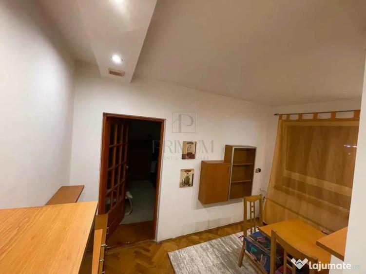 Garsonieră decomandată în Central