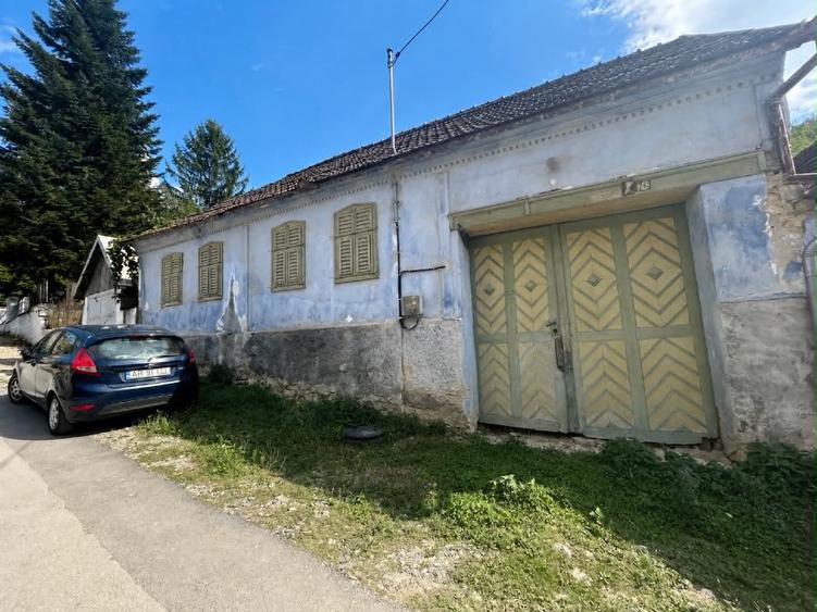 Casă individuală cu 3 camere cu Teren 480 Mp în Socolari