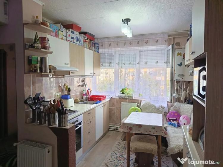 Apartament cu 2 camere decomandat în Ultracentral