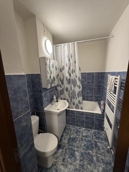 Garsonieră decomandată în Central