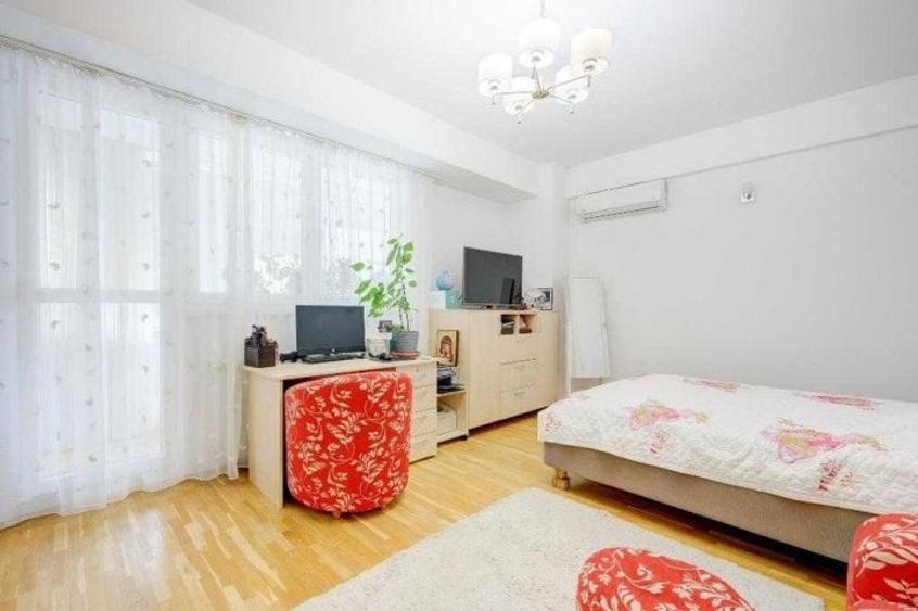 Apartament cu 4 camere decomandat, mobilat în Floreasca