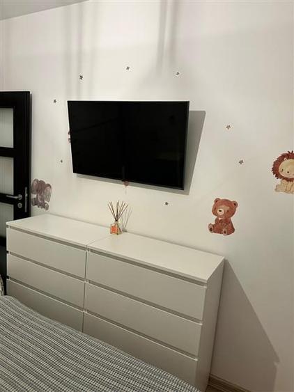 Apartament cu 3 camere semidecomandat în Galata