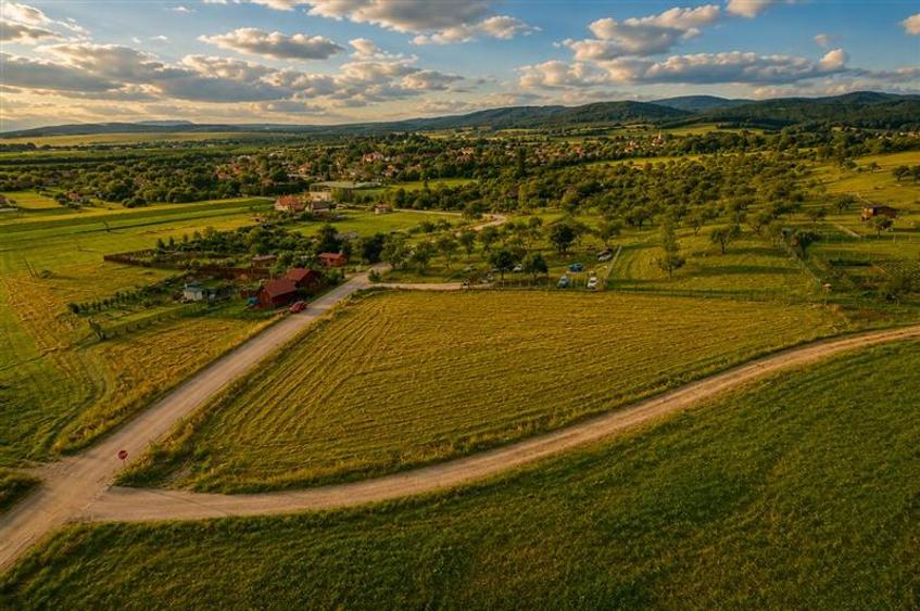 Teren Construcții extravilan de 3800 mp, în Exterior Est