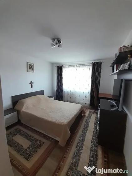 Apartament cu 2 camere decomandat în Unirea