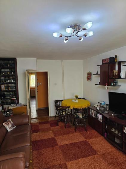 Apartament cu 3 camere decomandat în Ultracentral