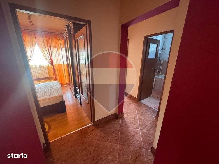 Apartament cu 3 camere decomandat în Iosia
