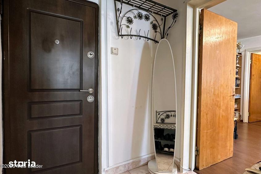 Apartament cu 3 camere în Vitan