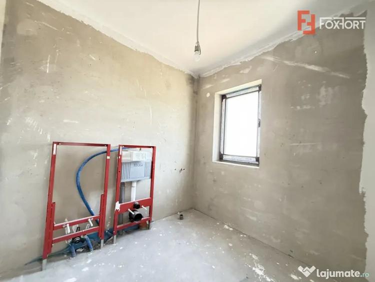 Casă cu 5 camere cu Teren 583 Mp în Săcălaz