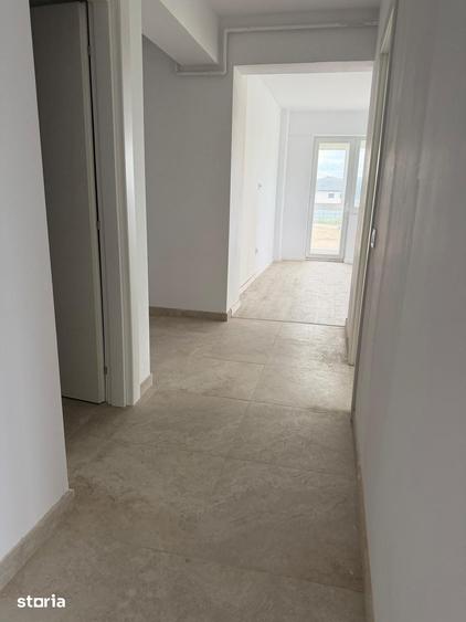 Apartament cu 3 camere în Gherăiești