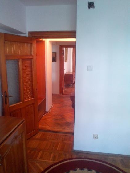 Apartament cu 4 camere în Ultracentral