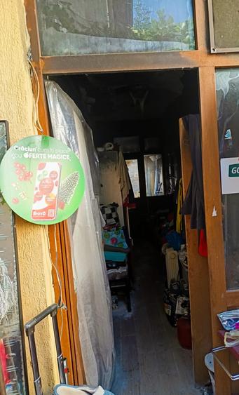 Casă cu 5 camere cu Teren 216 Mp în Banu Manta