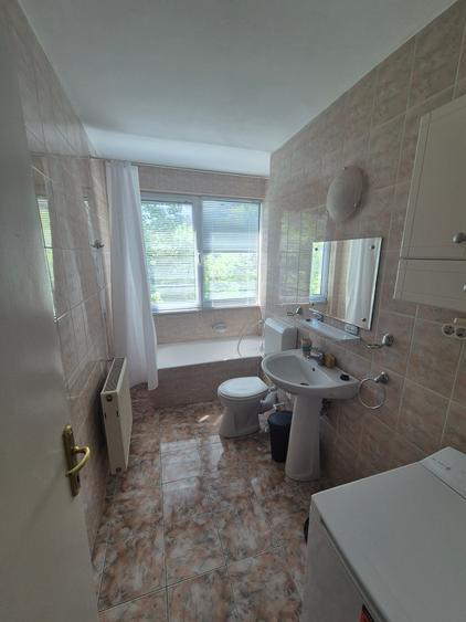 Apartament cu 2 camere decomandat în Sala Palatului