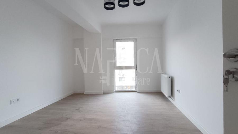 Apartament cu 3 camere semidecomandat în Dâmbul Rotund