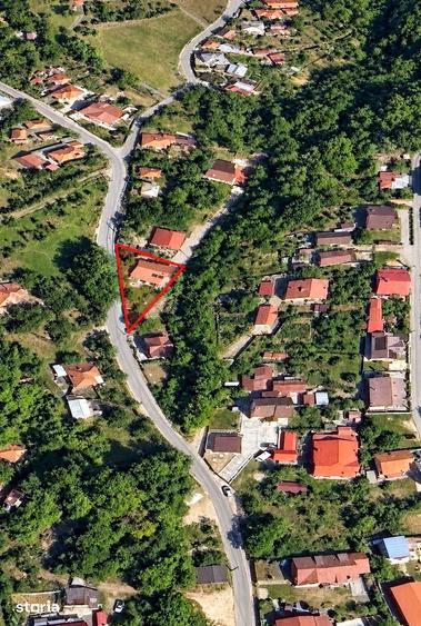 Casă cu 6 camere cu Teren 319 Mp în Vlădești