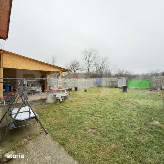 Casă cu 9 camere cu Teren 1860 Mp în Scoarța