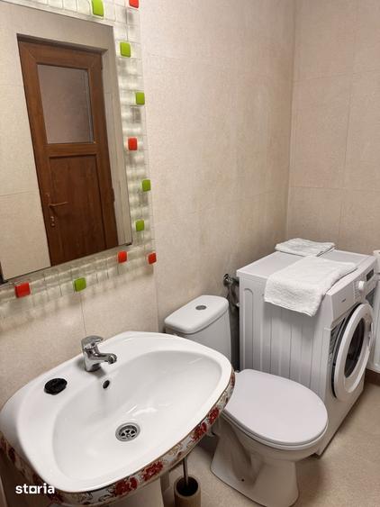 Apartament cu 4 camere decomandat în Unirii Sud