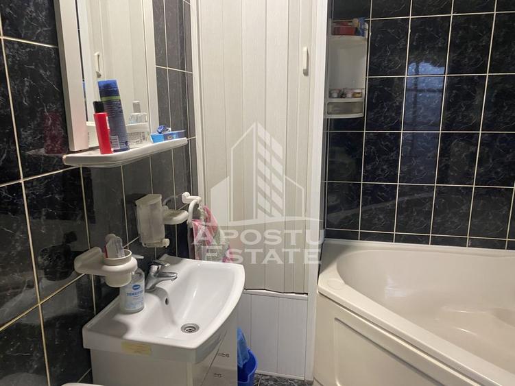Casă cu 4 camere cu Teren 542 Mp în Central