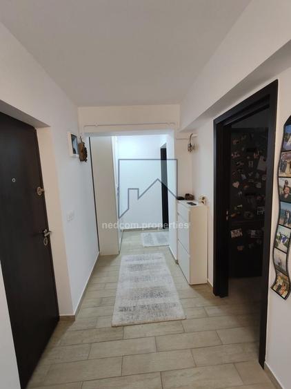 Apartament cu 2 camere decomandat, mobilat în Ozana