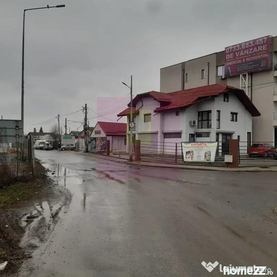 Casă cu 7 camere cu Teren 370 Mp în Cățelu
