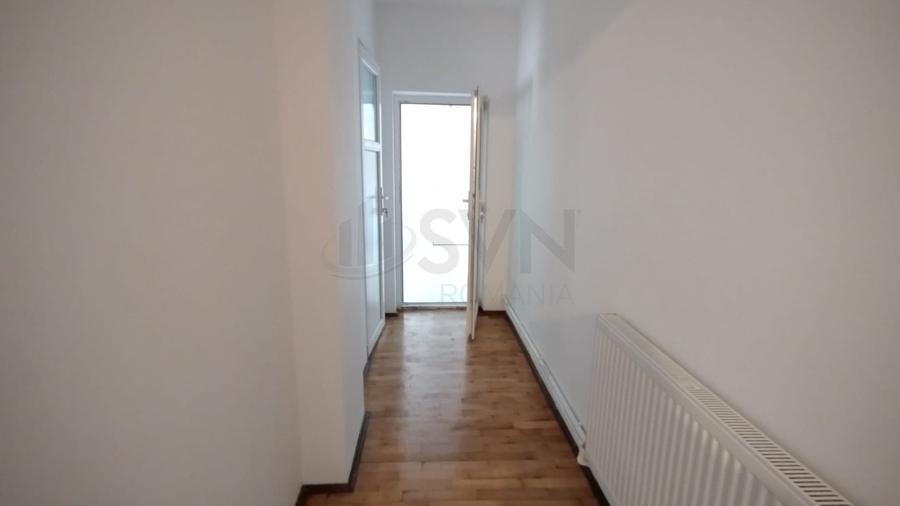 Apartament cu 3 camere decomandat în Capitale