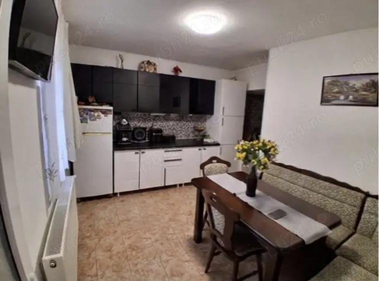 Vand Casa zona Zamora-Busteni cu vedere la Mun?ii Bucegi ?i Crucea Caraiman. - 9