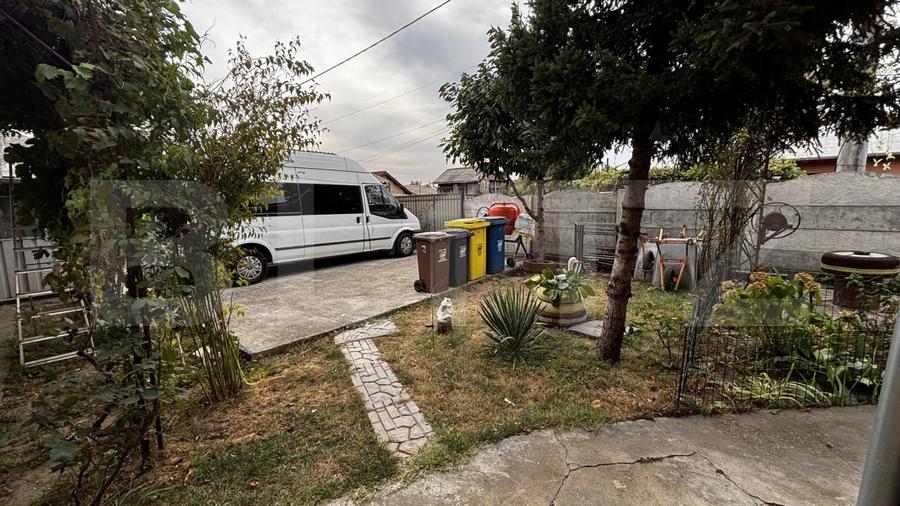 Casă individuală cu 5 camere cu Garaj în Bariera Vâlcii