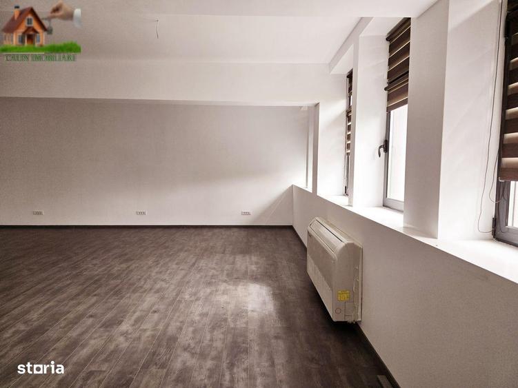 Spațiu comercial, de 106 mp, în Baza 3