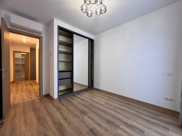 Apartament cu 3 camere în Costin Georgian