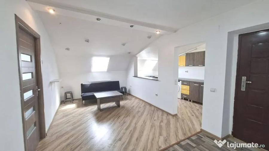 Apartament cu 3 camere decomandat în Ștefănești