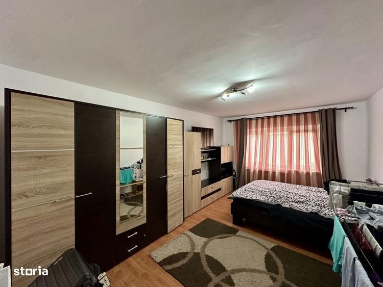 Apartament cu 2 camere decomandat, mobilat în Plopilor