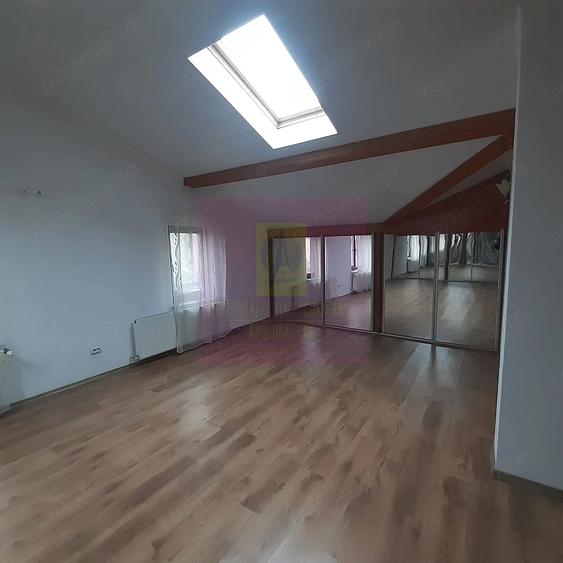 Casă cu Teren 280 Mp în Antiaeriană