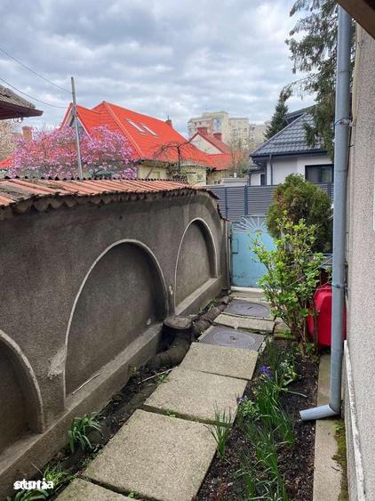 Apartament cu 3 camere în Decebal